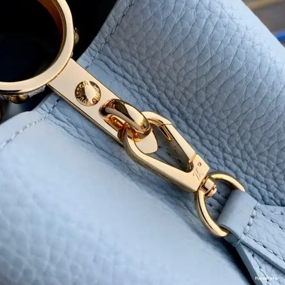 MM LOUIS VUITTON CAPUCINES 0623